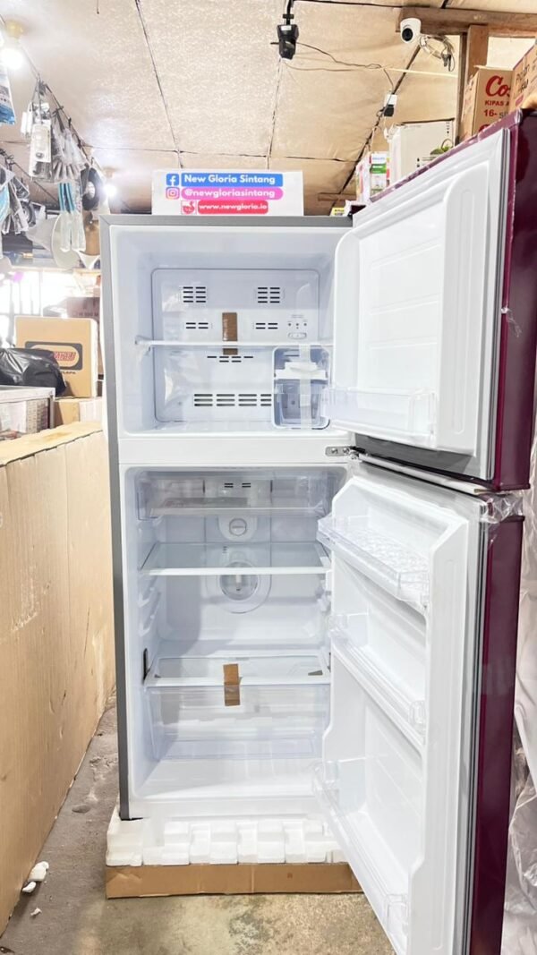 KULKAS POLYTRON 2 PINTU PRB-200Rr2 KULKAS POLYTRON 2 PINTU PRB-200R